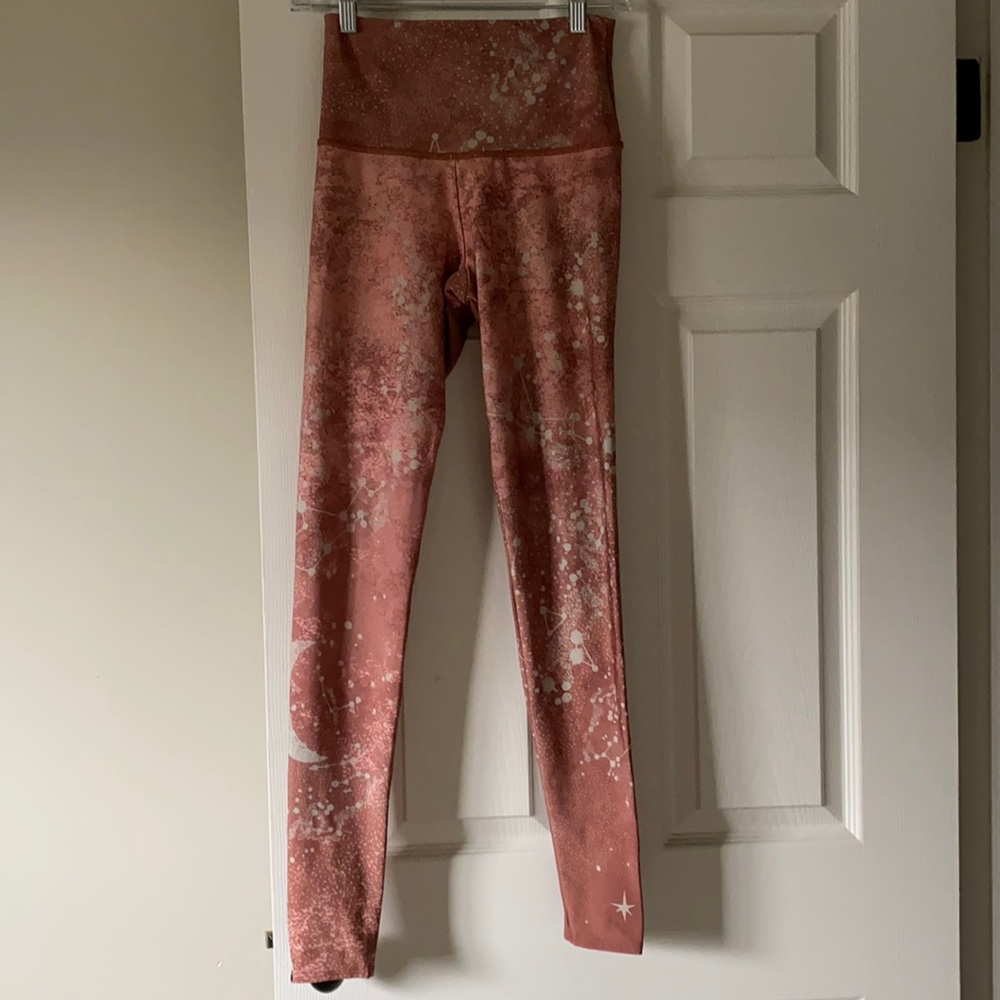 Size S/M Onzie High Rise Pink Constellation Legging